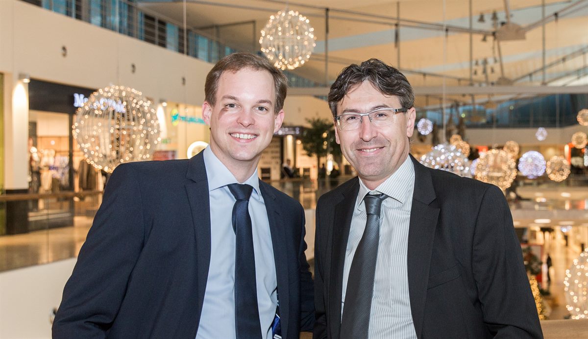 Matthias Franta, neuer Center Manager des Donau Zentrums, und Anton Cech, Head of Shopping Center Management Unibail-Rodamco Austria