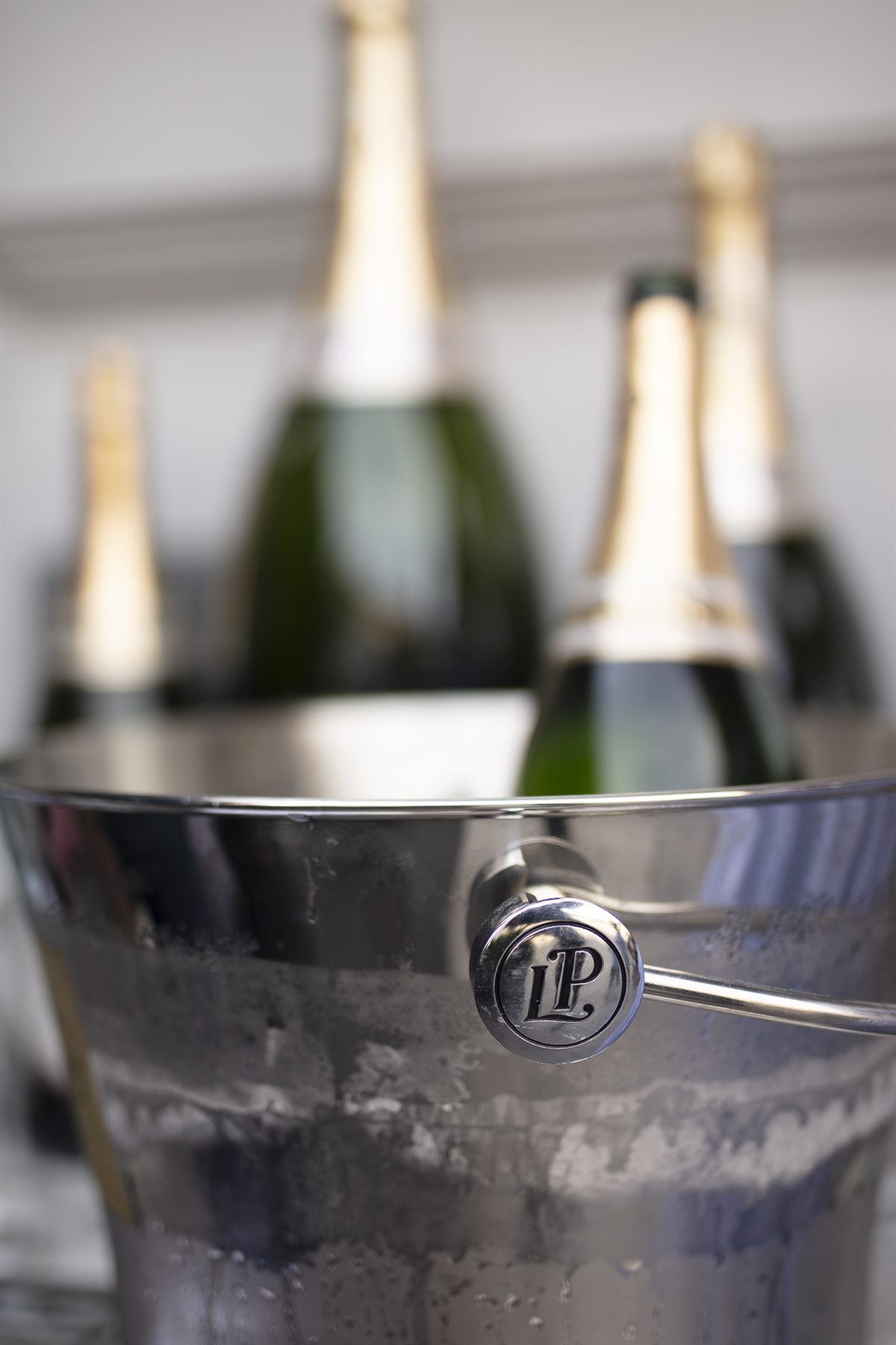 Alphonse Pierlot, einstiger Gründer des heute weltweit renommierten Champagnerhauses Laurent Perrier, hätte mit der Sommerterrasse der Le Bar durchaus seine Freude