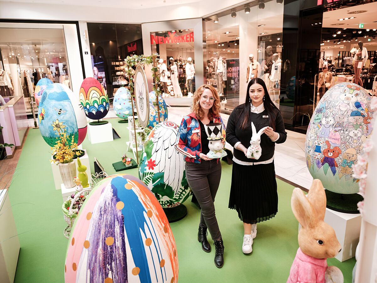 Sabine Leuthner (Deputy General Managerin Westfield Shopping City Süd) und Daniela Hardzina (Marketing Managerin Westfield Shopping City Süd)