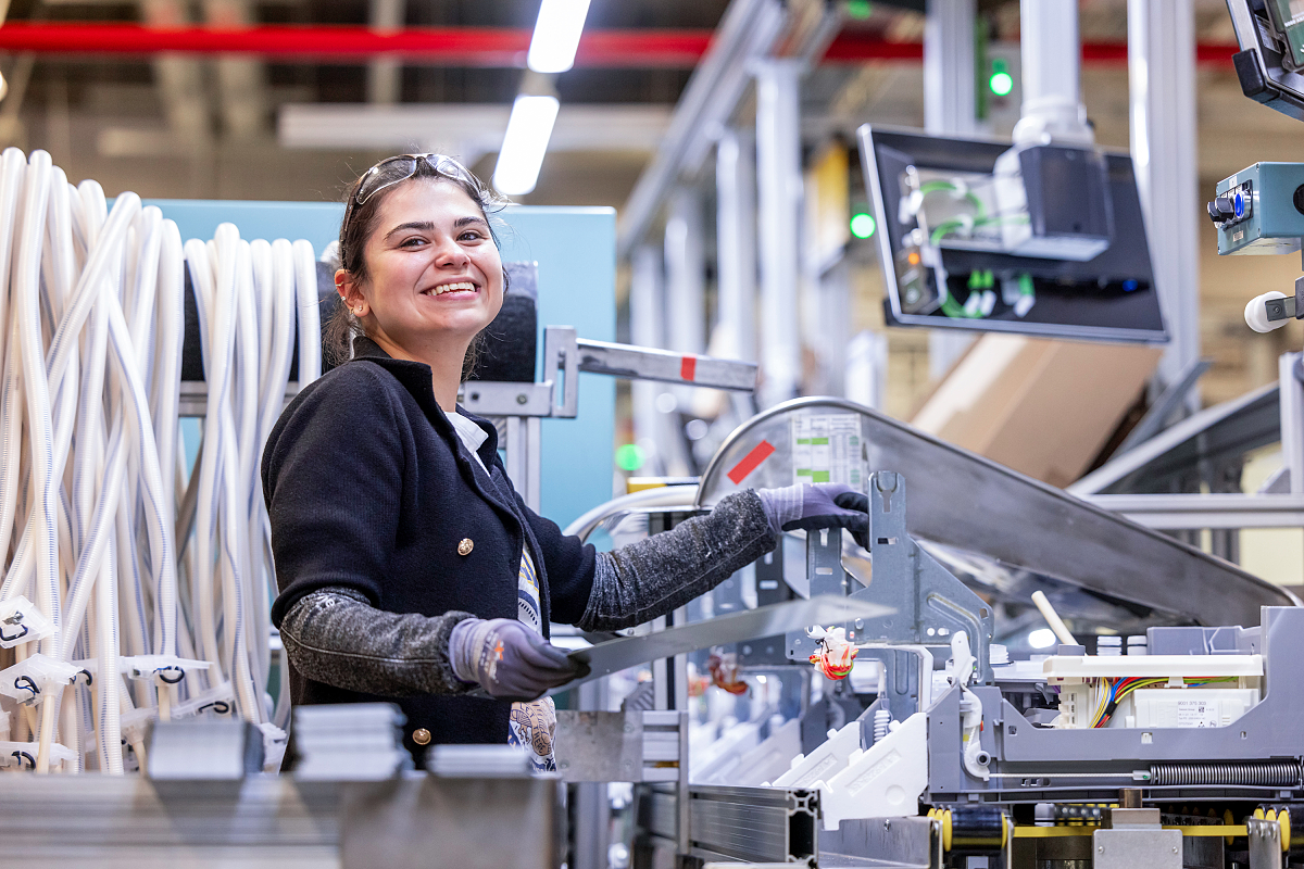 BSH behauptet sich mit einem Umsatz von 15 Milliarden Euro im Jahr 2025 in herausforderndem Umfeld