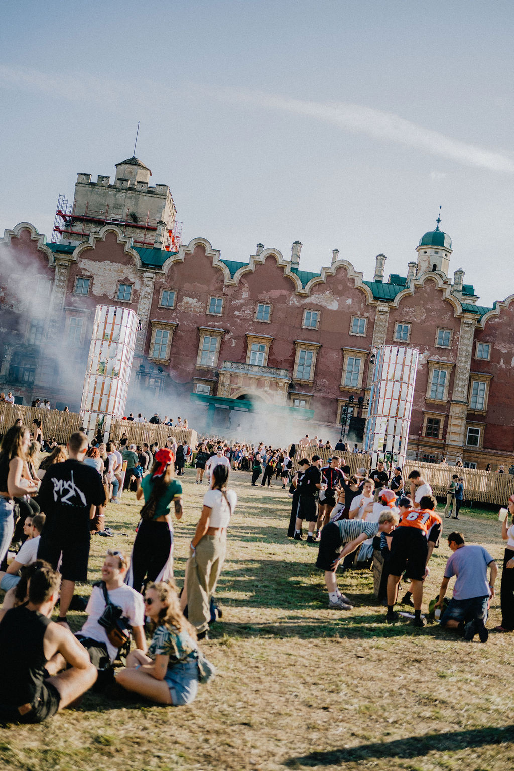 Das Paradies Garten Festival kehrt von 31. Juli bis 2. August 2026 nach Schloss Prugg in Bruck an der Leitha zurück 