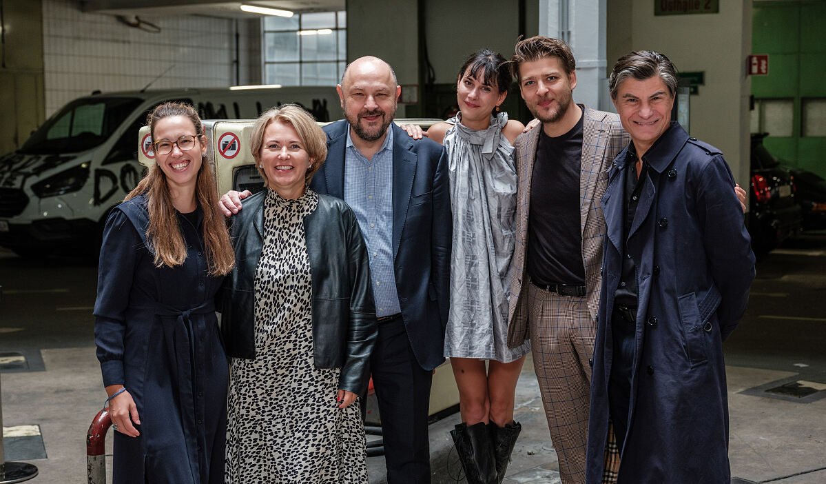 Board VAU - Vienna Art United: Isabell Kisling-Steinek, Karoline Bartosch-Hilger, Markus Peichl, Antonia Lia Orsi, Maximilian Thoman, Thomas Krinzinger (v.l.n.r)