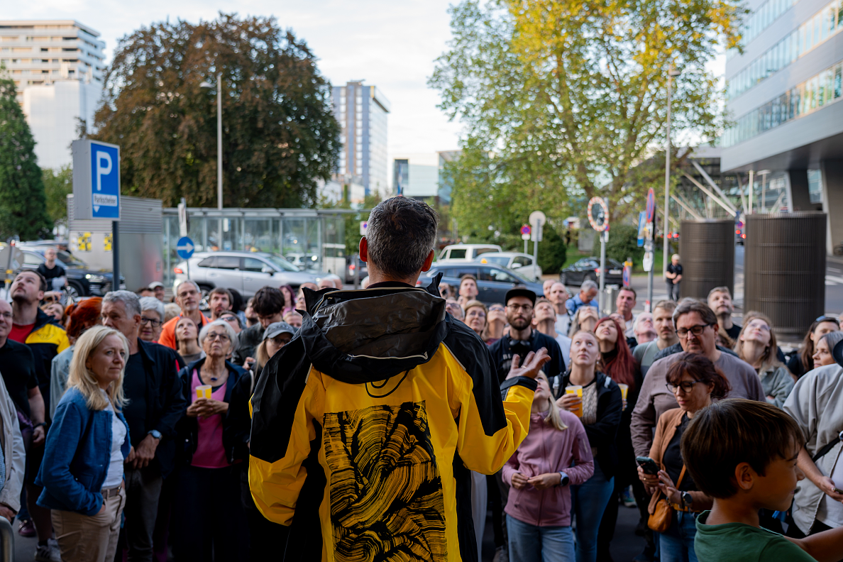 Es wurden auch Führungen und Artist-Talk-Sessions angeboten