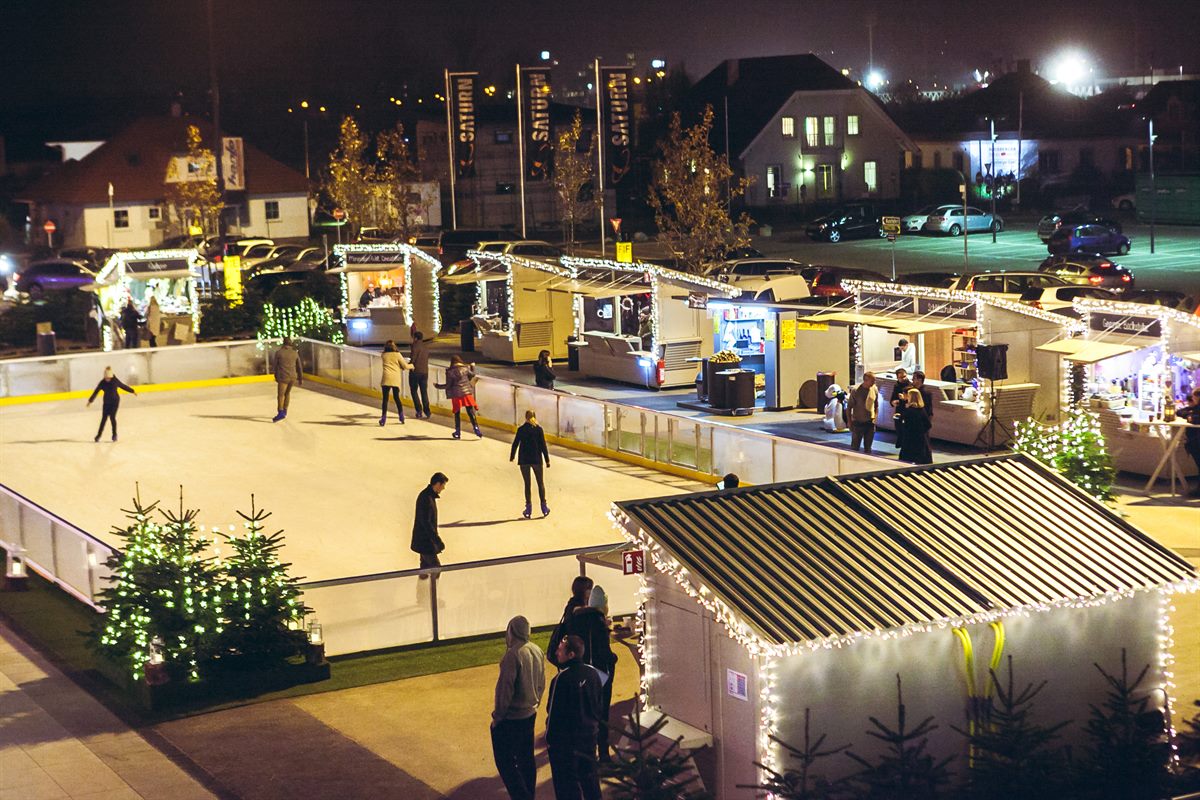 SCS Weihnachtsmarkt auf den Multiplex-Terrassen