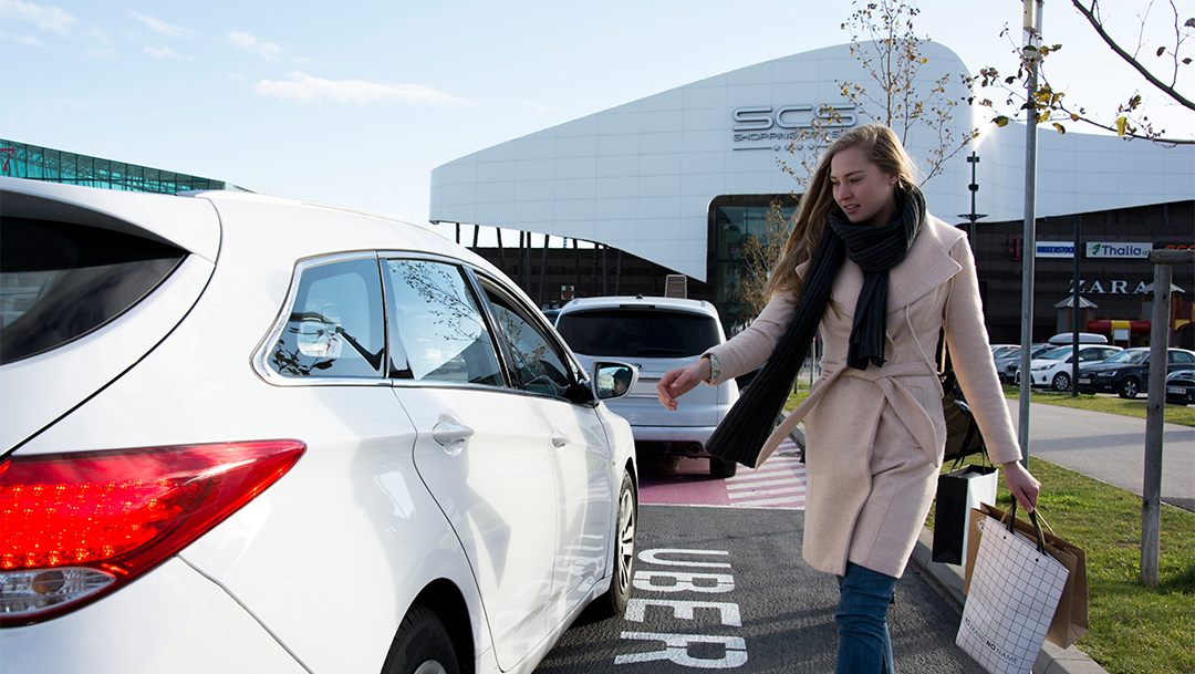 Uber Pick-up Point vor der SCS