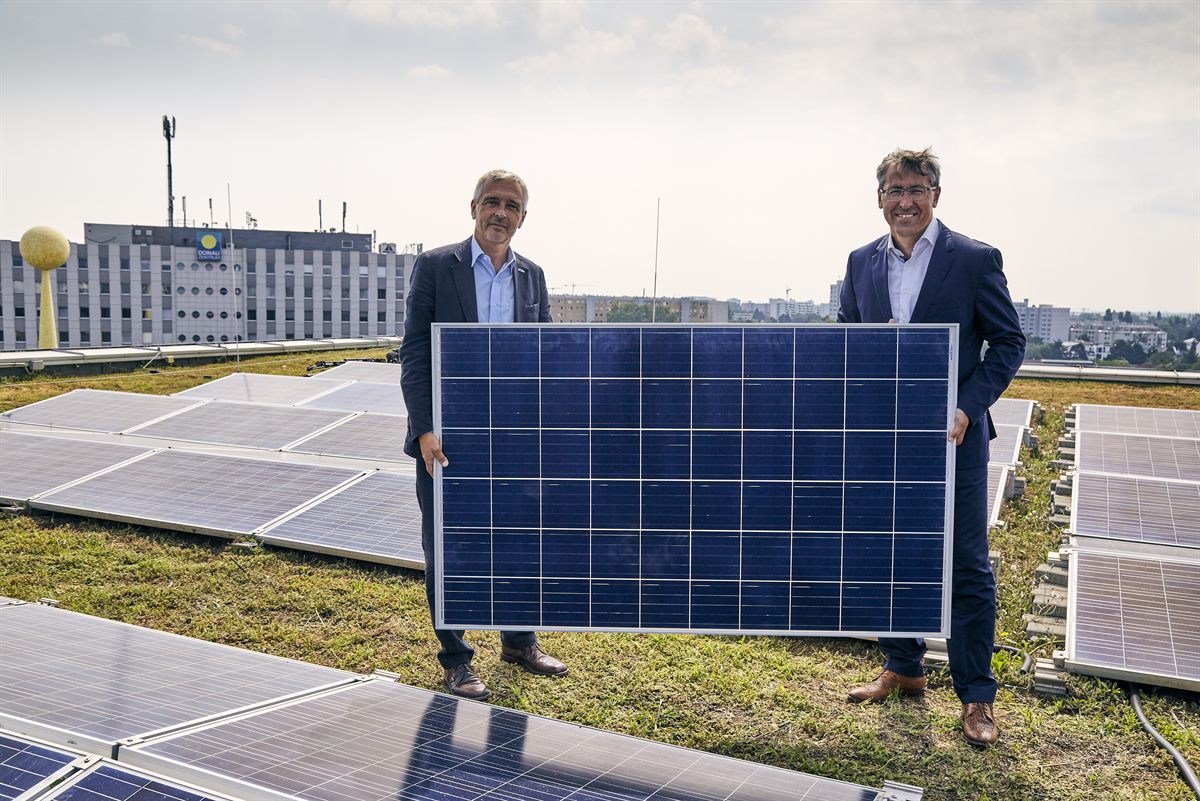 Donau Zentrum errichtet Wiens größte Photovoltaikanlage