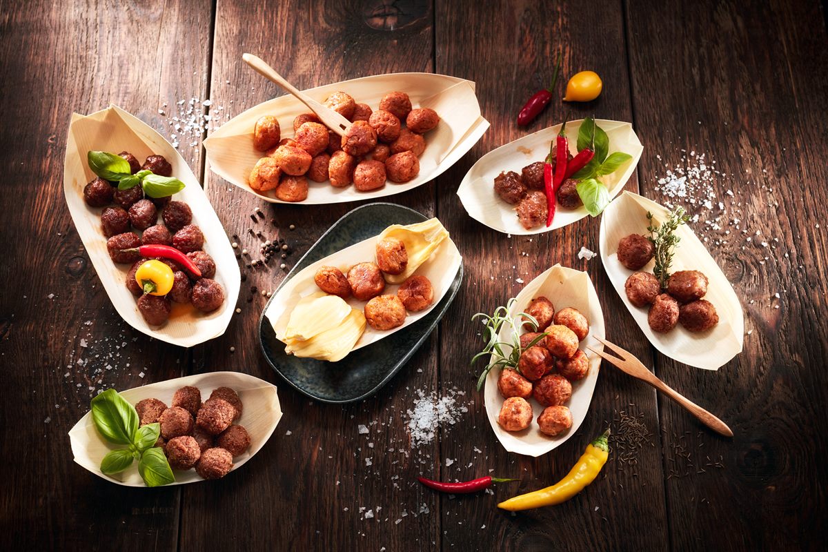 CHILI EATS HONEY: Meatballs