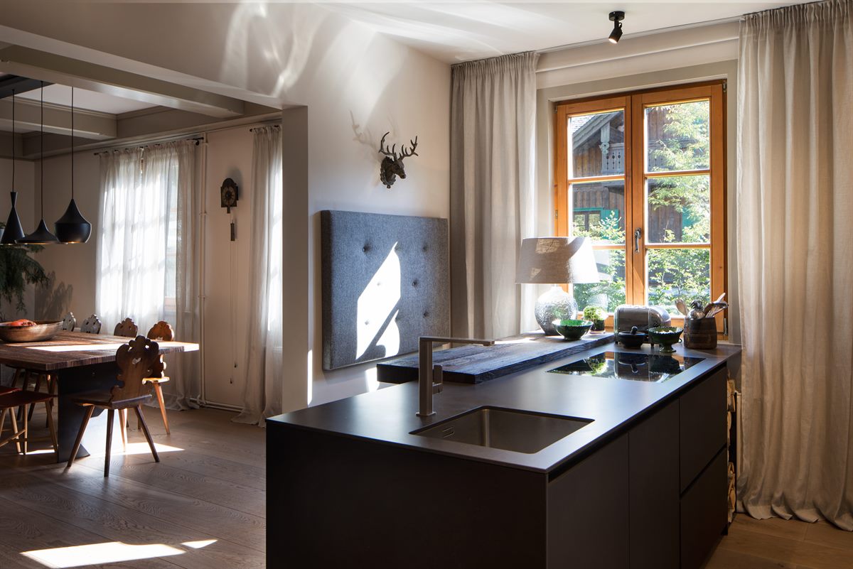 Haus Alte Blaa: Die offene High-end Wohnküche