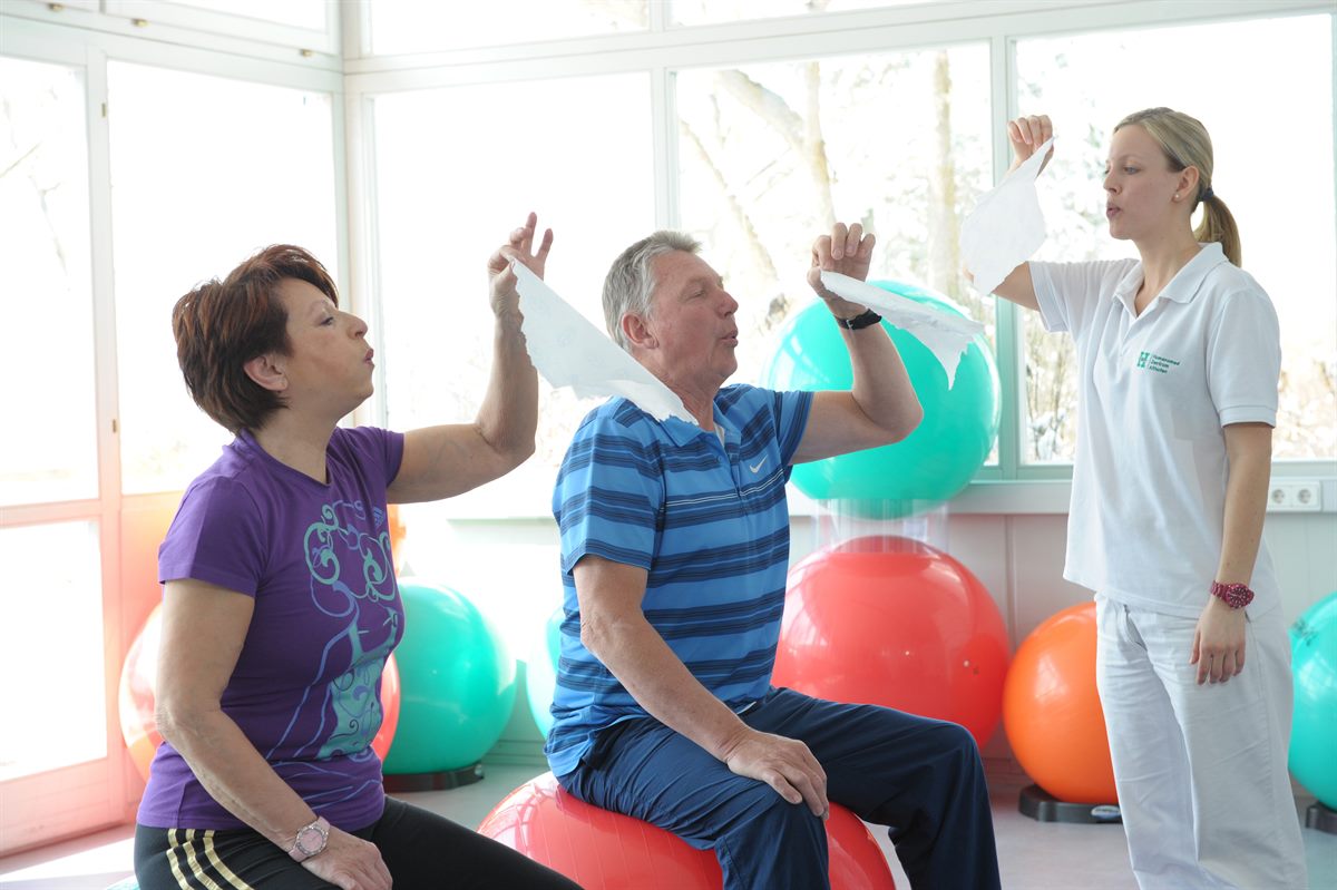Das Humanomed Zentrum Althofen bietet Lungen-Reha an  – 16 Prozent der Befragten geben in der Humanomed-Gesundheitsstudie an, Rehabilitationsaufenthalte bereits in Anspruch genommen zu haben. 