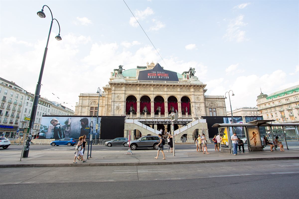 Wiener Staatsoper wird IMAX Kino_Außenansicht