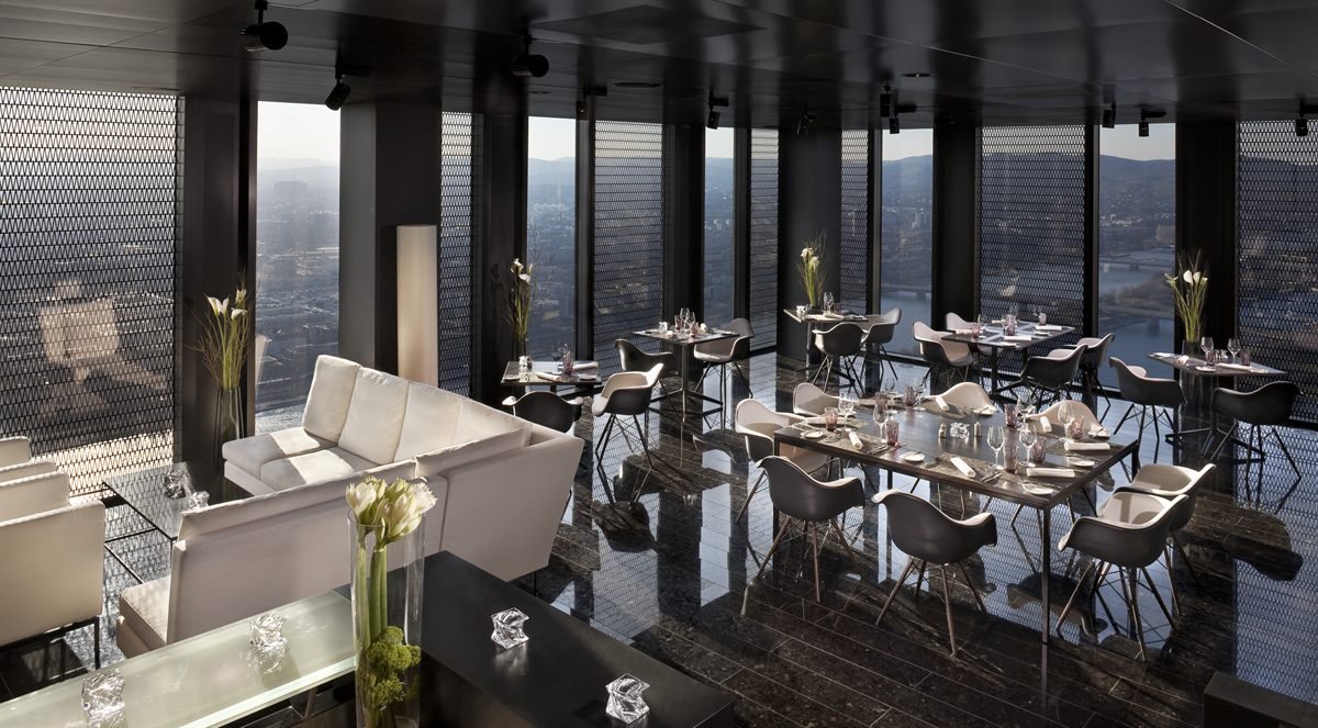 57 Restaurant & Lounge im Meliá Vienna: Eleganz in 220 Metern Höhe