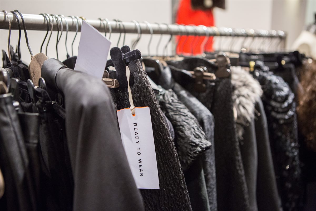 Sterngasse 4 bietet von Montag bis Samstag Designersachen bis zu 80 Prozent vergünstigt