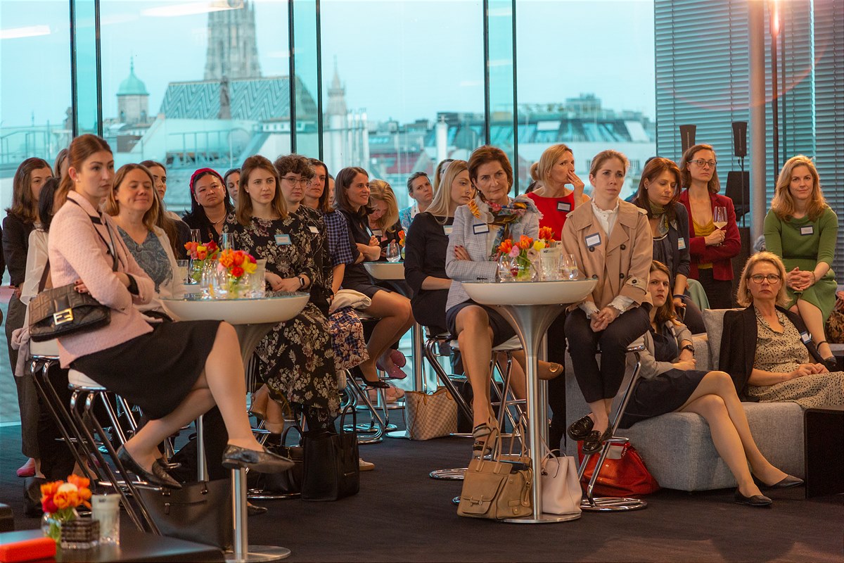 Freshfields Vienna Ladies Lounge 2022