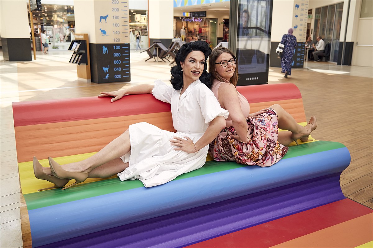 Tamara Mascara und Center Managerin Julia Gattringer 