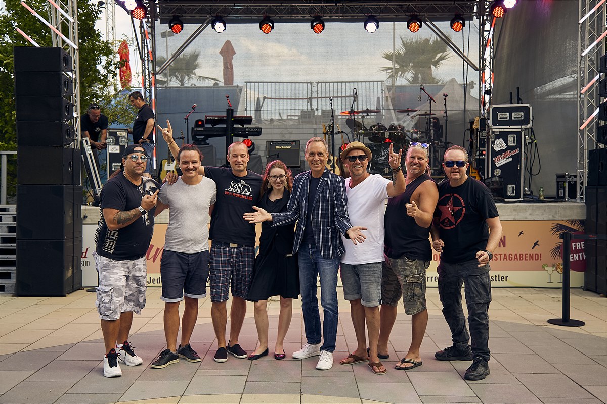 Center Management mit Band Wiener Wahnsinn bei Sunset Sound auf den Multiplex Terrassen