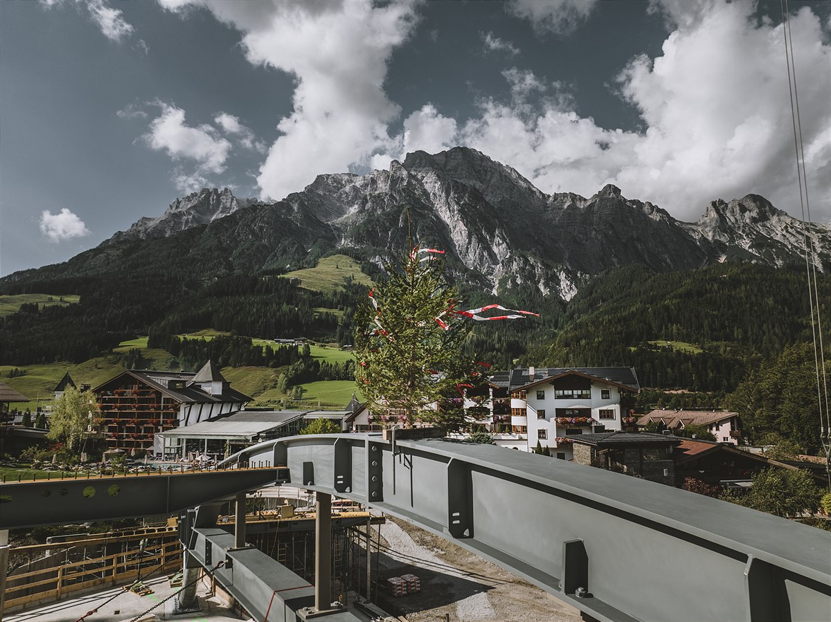 Firstfeier am Krallerhof: Neues Spa als wirtschaftlicher Impuls für den Salzburger Raum.