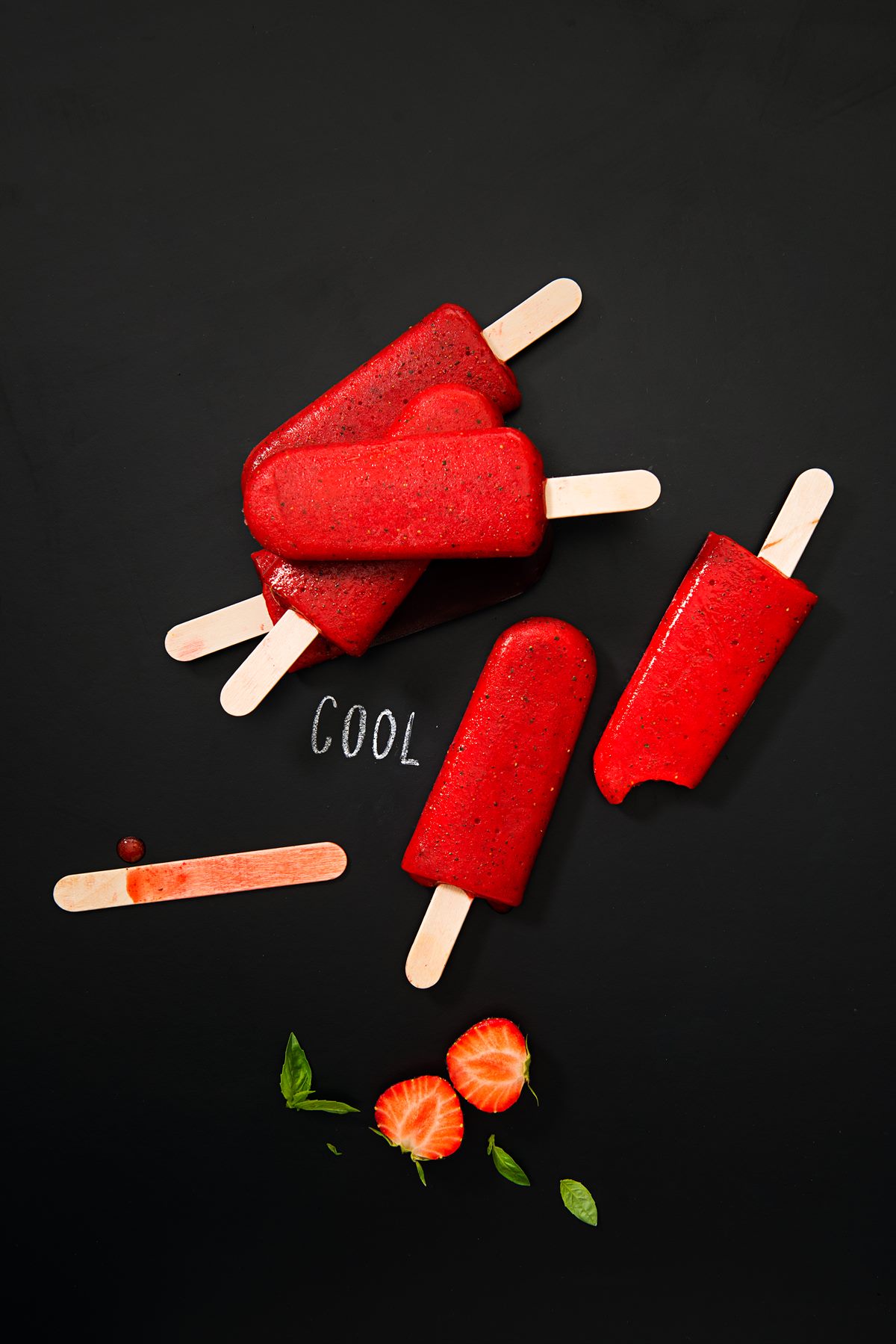 freiraum coffeeshop: Veganes Eis am Stil aus 100% Frucht- oder Creme-Eis aus selbstgemachter Nusspaste und Mandel- oder Hafermilch