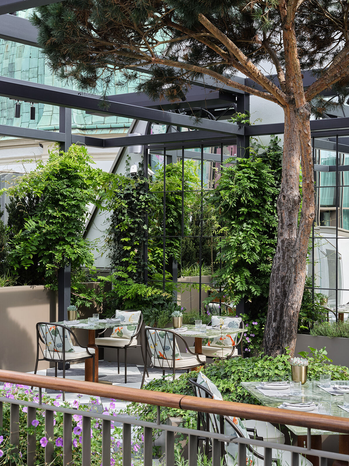 Neue Hoheit Secret Garden (1)