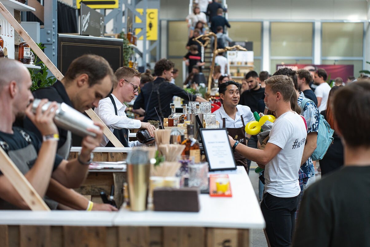 Das LIQUID MARKET Cocktail Festival kehrt vom 05. bis 07. September 2024 in die METAStadt Wien zurück 