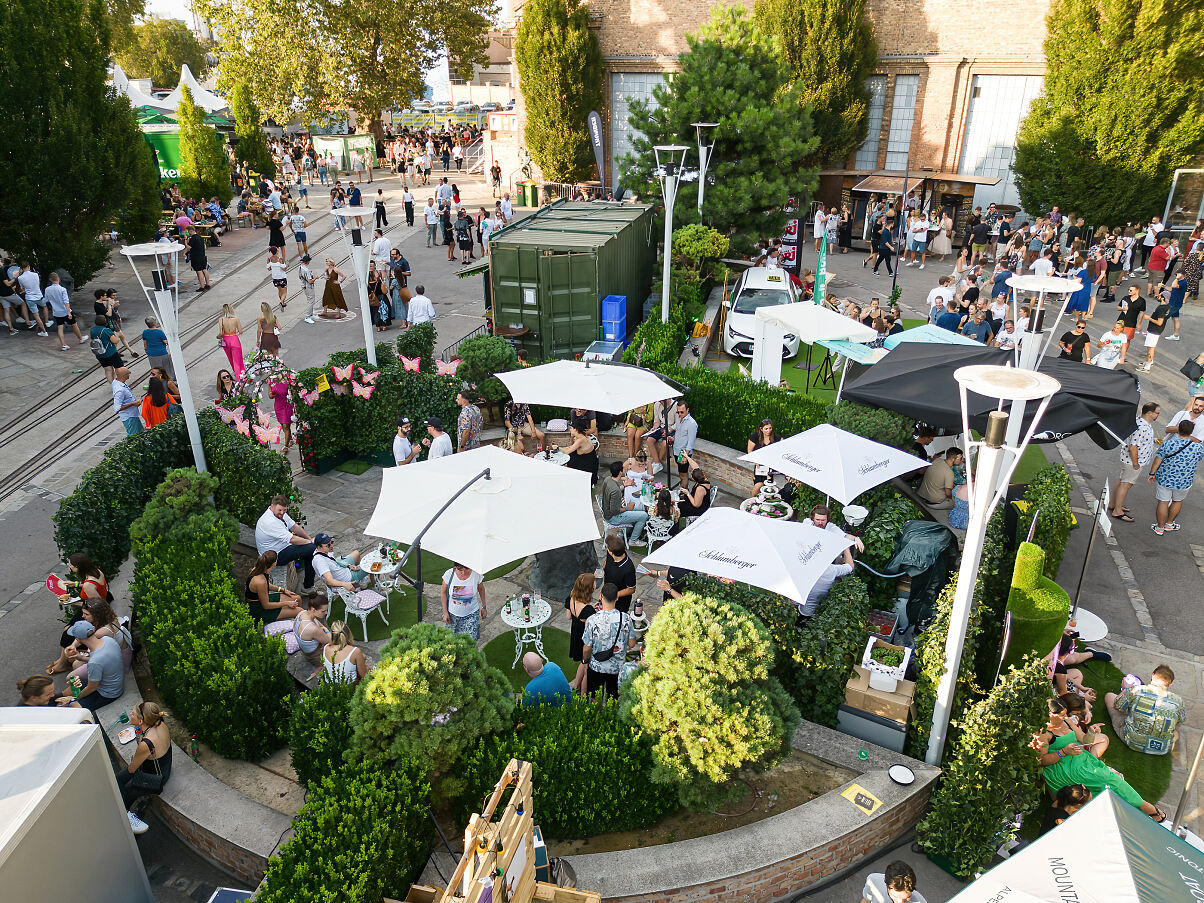 Das LIQUID MARKET Cocktail Festival kehrt vom 05. bis 07. September 2024 in die METAStadt Wien zurück 