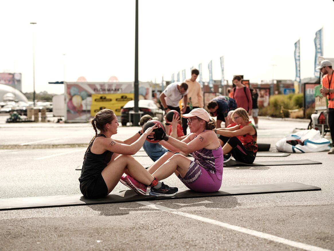 Am Samstag, den 14. September 2024 werden die Multiplex Terrassen und der Südparkplatz der Westfield Shopping City Süd nach dem Erfolg im vergangenen Jahr erneut zum Austragungsort der Fitletix Team-Fitness-Challenge. 