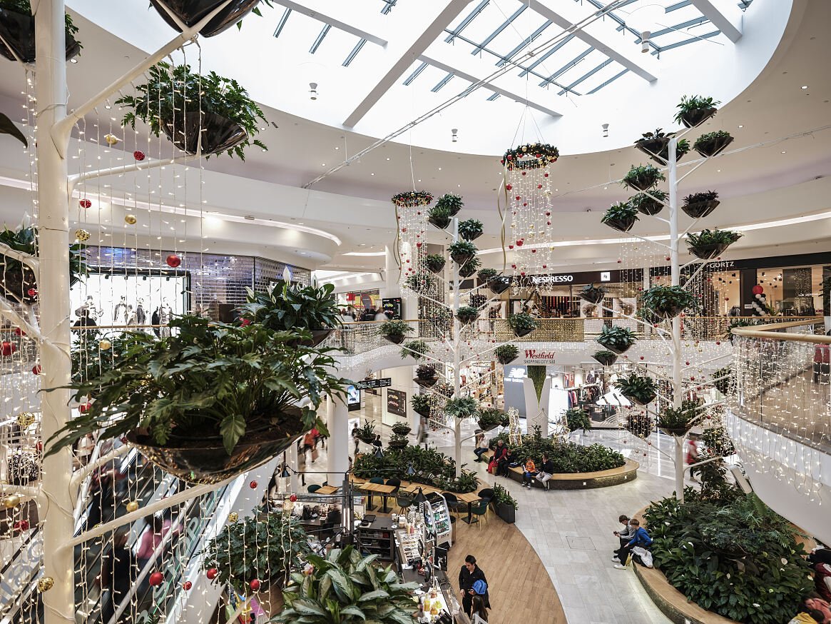 Westfield Shopping City Sud präsentiert sich mit neuer Weihnachtsdeko