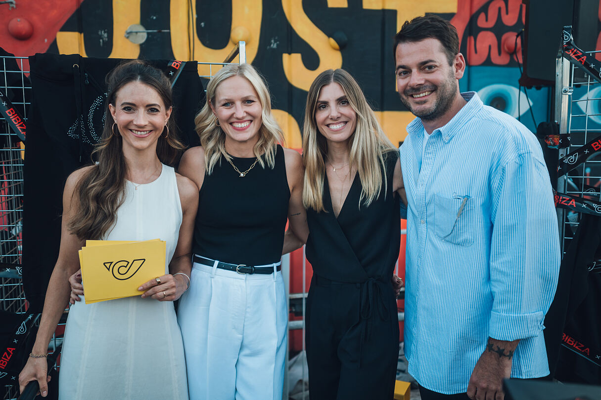 Post x BIBIZA: Österreichische Post launcht Design-Kollaboration für Sommerpostler*innen