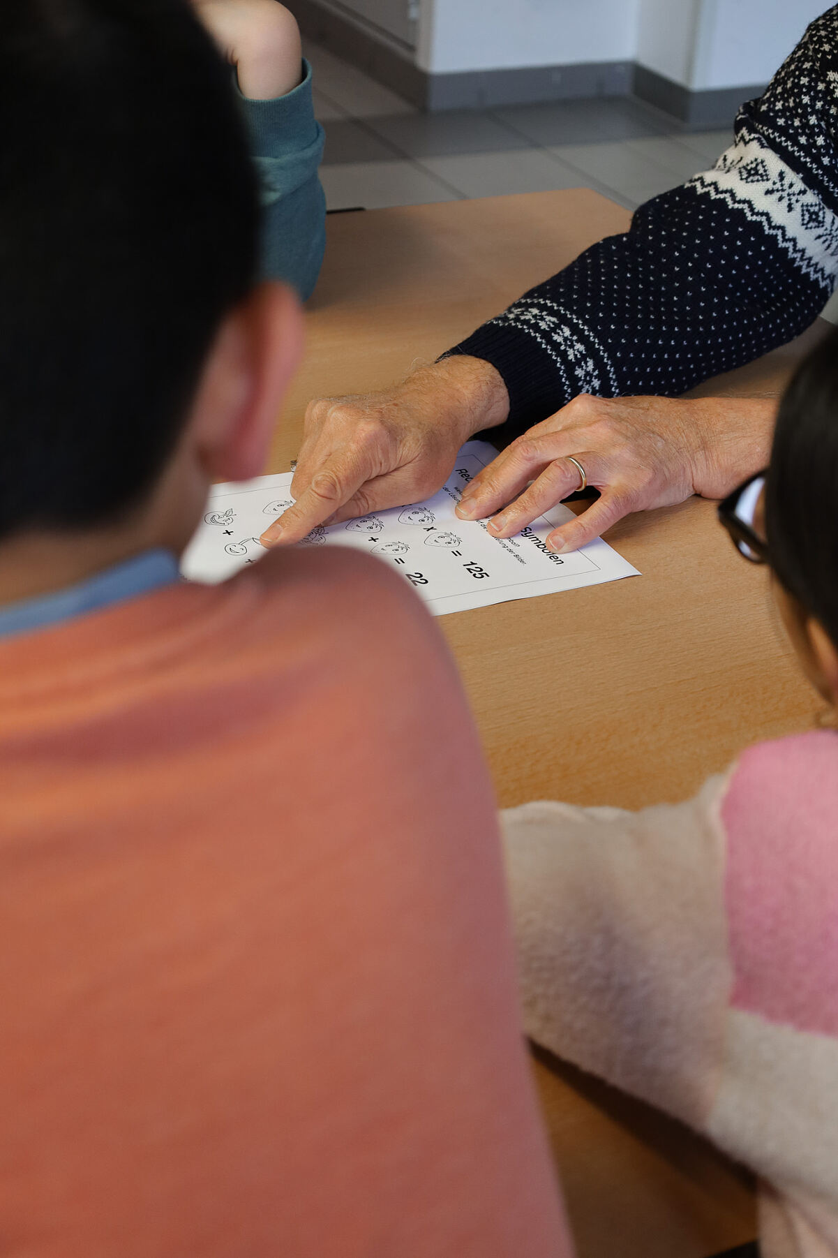 2025 spendet NOAN 31.500 Euro für Bildungsprojekte weltweit